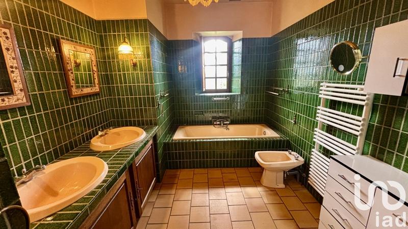 Maison - 193 m² - 7 pièces