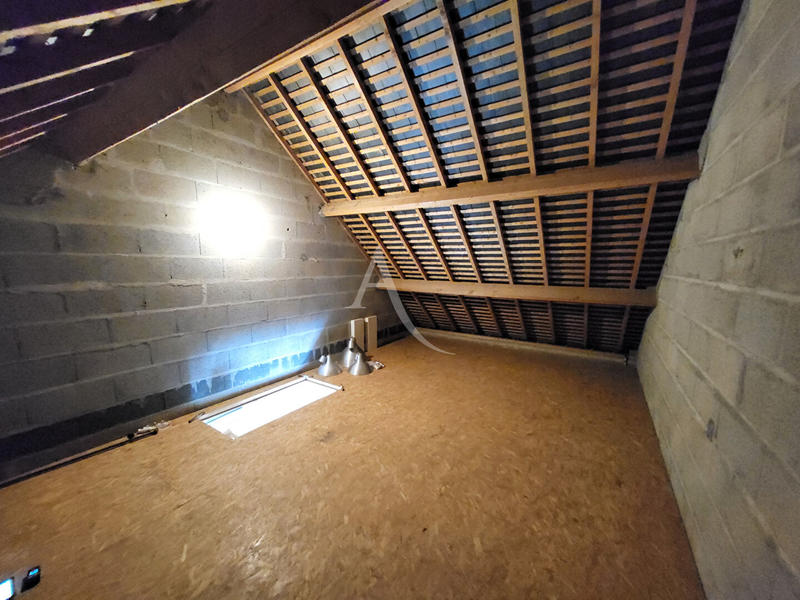 Maison - 105 m² - 7 pièces