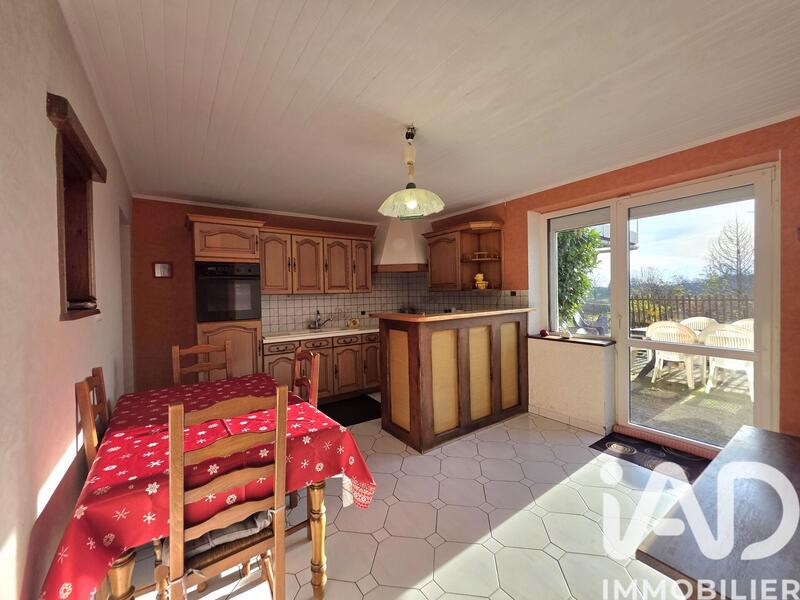 Maison de village - 130 m² - 6 pièces