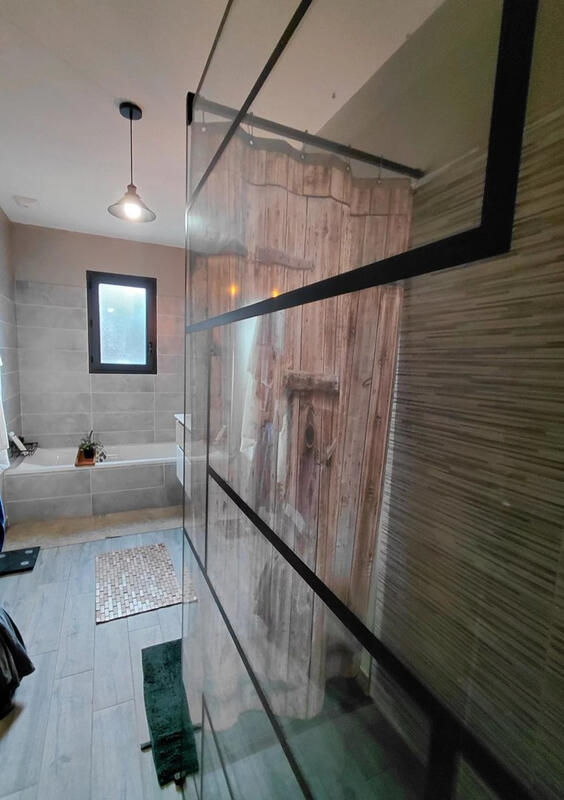 Maison - 94 m² - 4 pièces