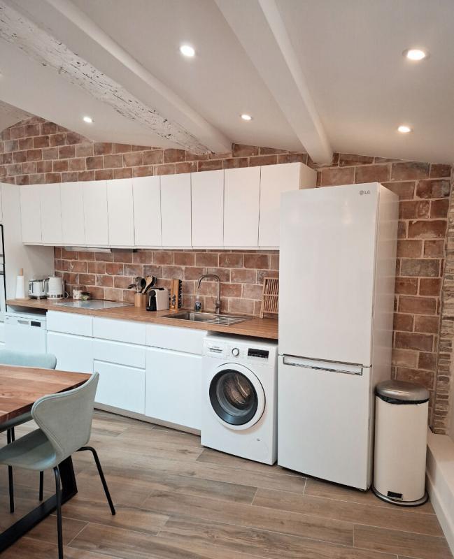 Appartement - 80 m² - 4 pièces