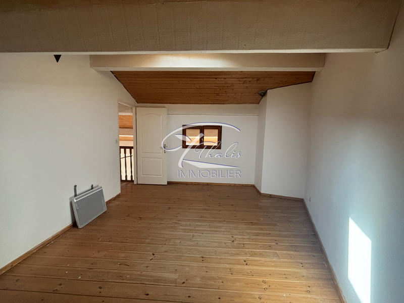 Maison ancienne - 210 m² - 9 pièces