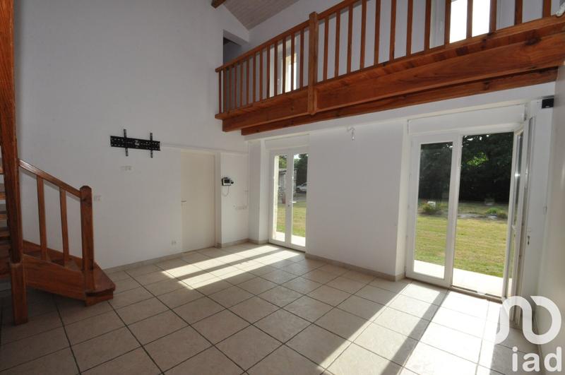 Maison - 260 m² - 10 pièces