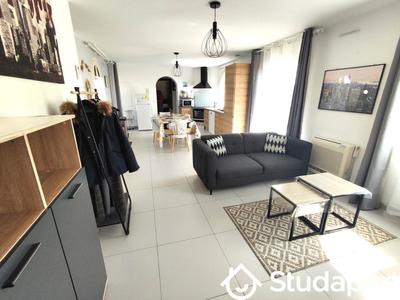 Chambre - 11 m² - 1 pièce