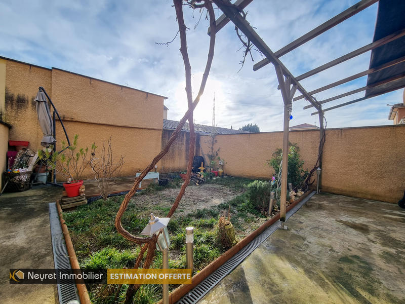 Maison - 88 m² - 4 pièces