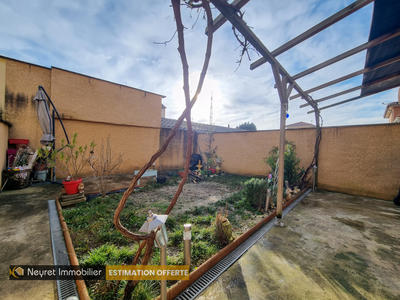 Maison - 88 m² - 4 pièces