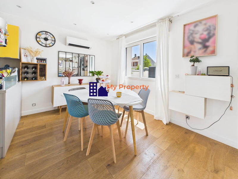 Maison - 147 m² - 10 pièces