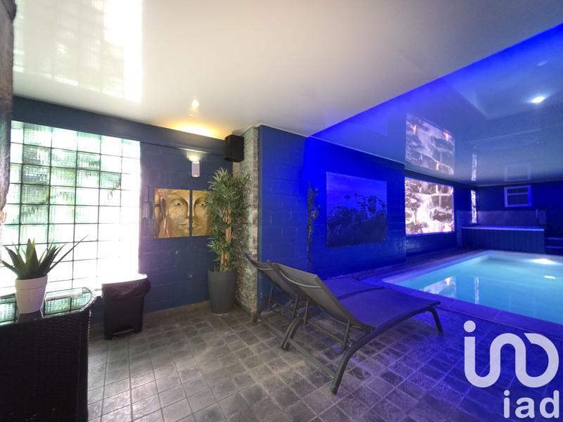 Maison - 435 m² - 12 pièces