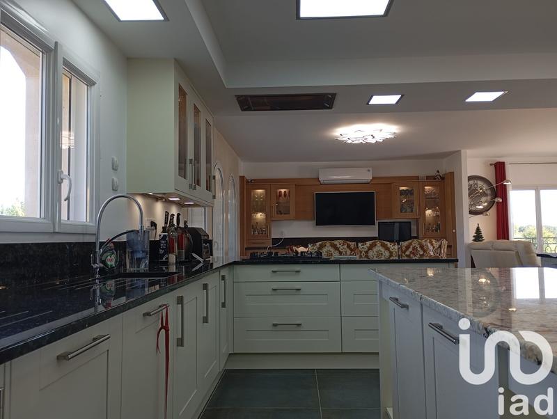 Maison - 485 m² - 10 pièces