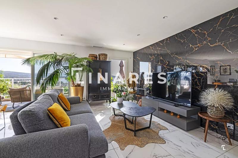 Villa - 141 m² - 5 pièces