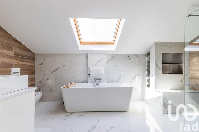 Maison - 180 m² - 5 pièces