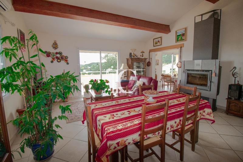 Maison - 128 m² - 6 pièces