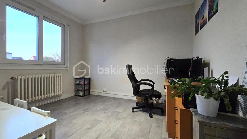 Maison - 140 m² - 8 pièces