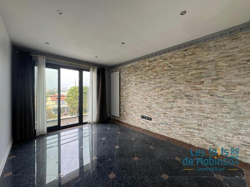 Appartement - 152 m² - 5 pièces