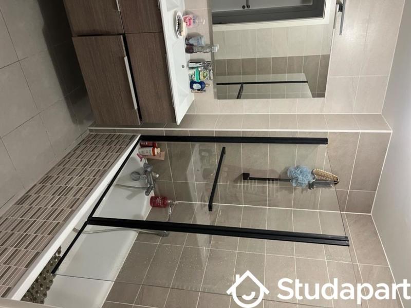 Chambre - 9 m² - 1 pièce