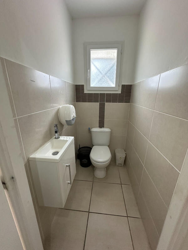 Local d'activités - 62 m²