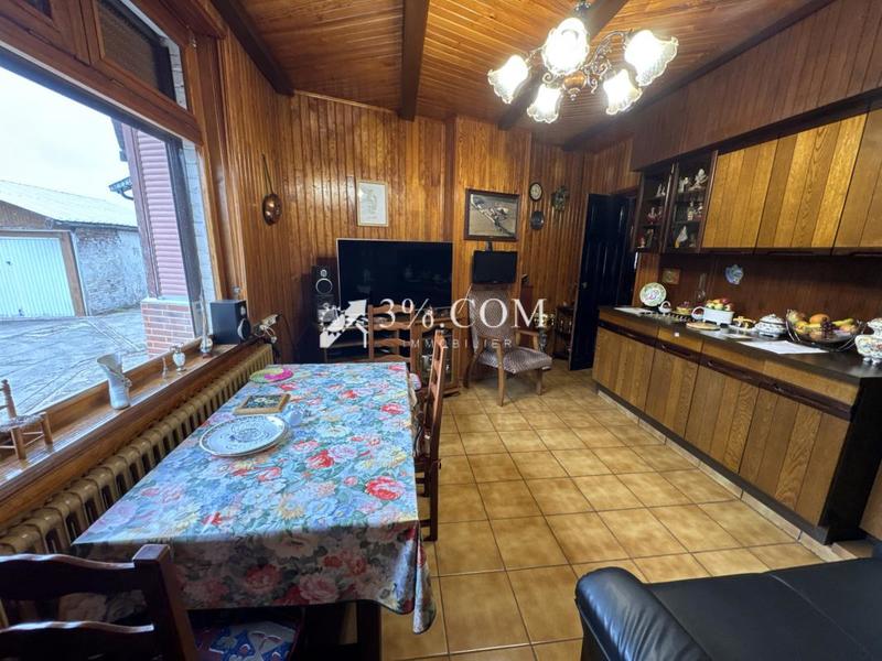 Propriété - 227 m² - 10 pièces