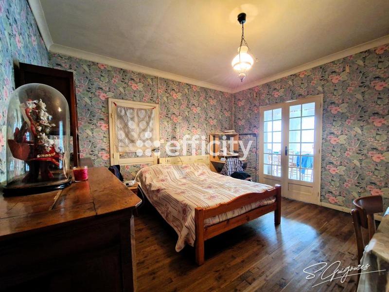 Maison - 138 m² - 6 pièces