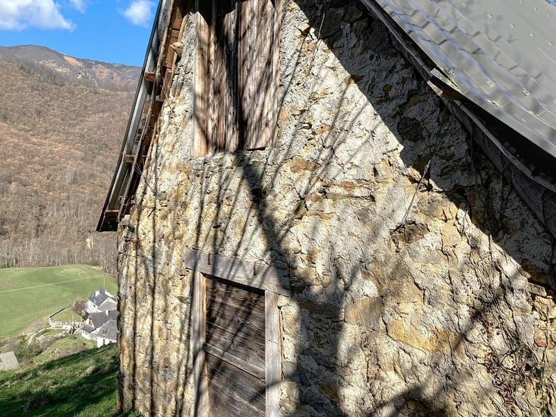 Grange - 120 m² - 2 pièces