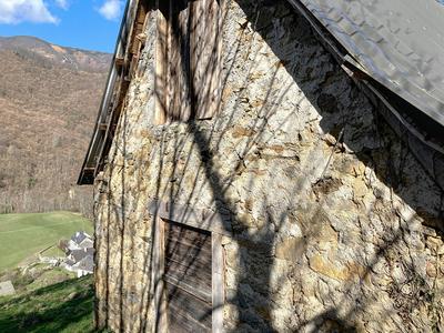 Grange - 120 m² - 2 pièces