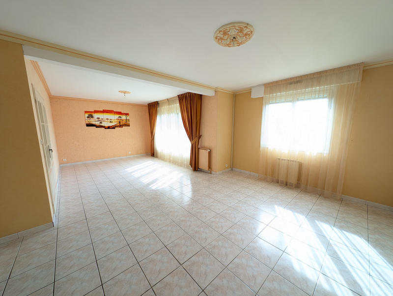 Maison - 153 m² - 7 pièces