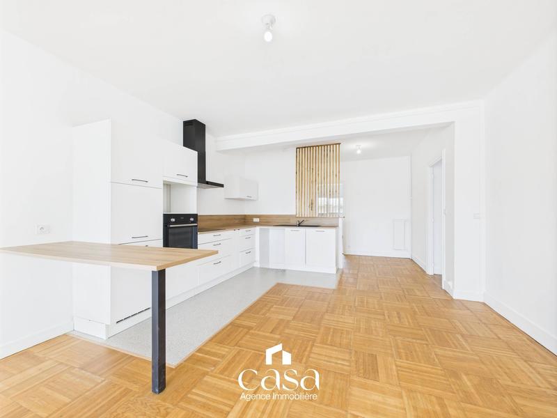 Appartement - 102 m² - 5 pièces