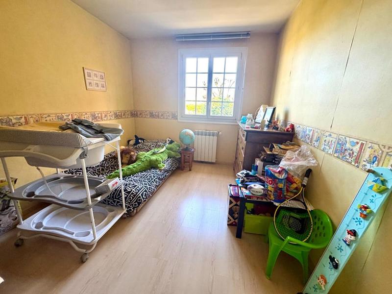 Maison - 185 m² - 7 pièces