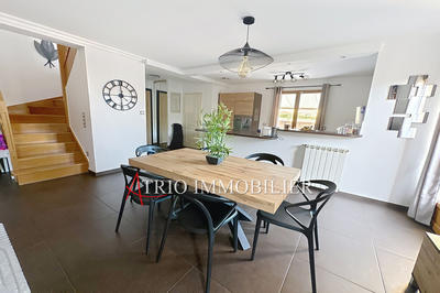 Maison - 100 m² - 4 pièces