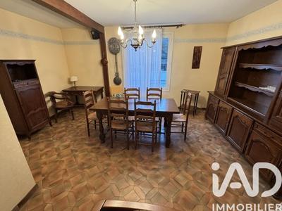 Maison - 96 m² - 4 pièces