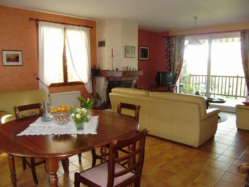 Maison - 143 m² - 8 pièces