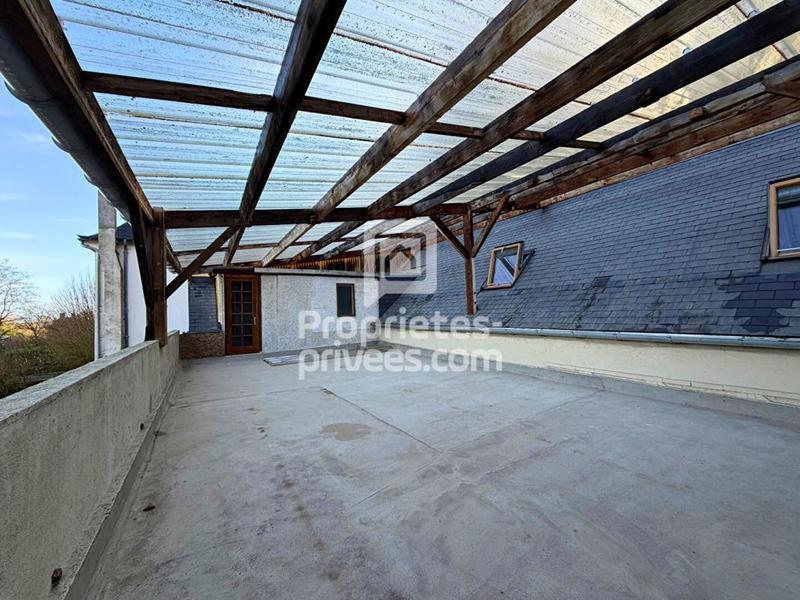 Maison - 262 m² - 11 pièces