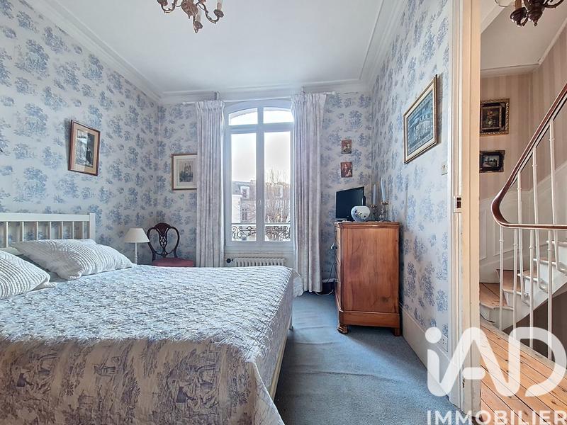 Maison - 91 m² - 7 pièces