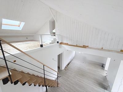 Maison - 185 m² - 6 pièces