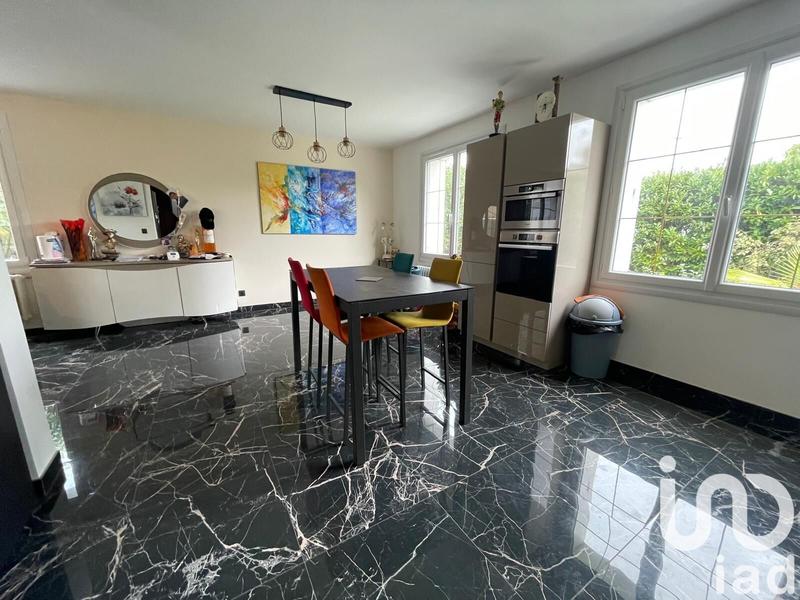 Maison - 135 m² - 6 pièces