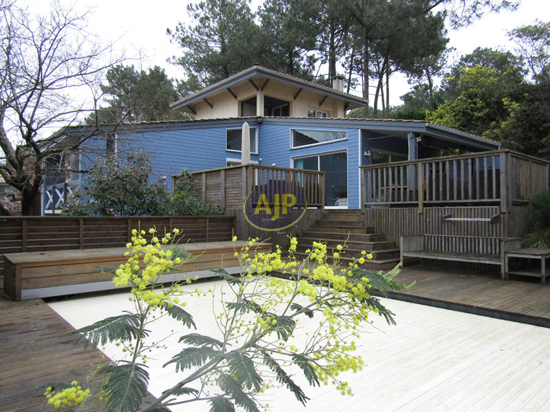 Maison - 111 m² - 5 pièces