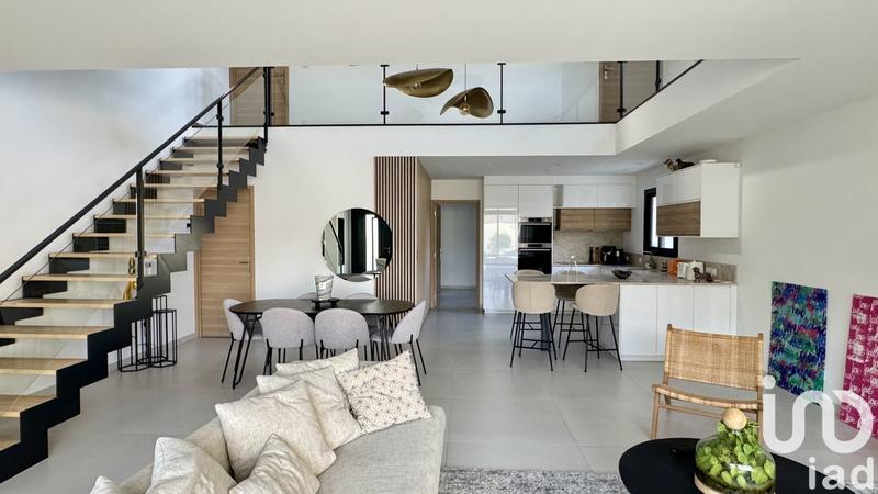 Maison - 150 m² - 5 pièces