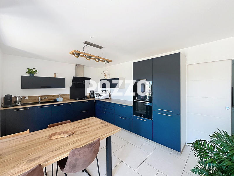 Maison - 156 m² - 5 pièces