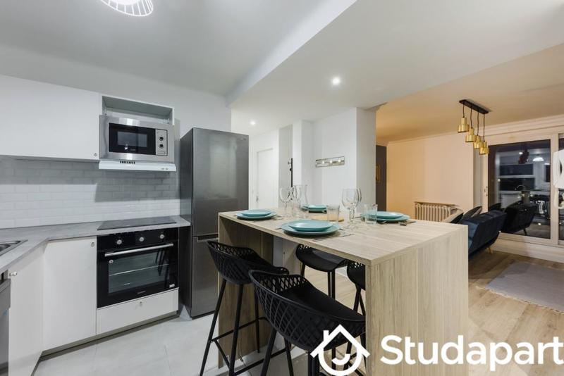 Chambre - 14 m² - 1 pièce