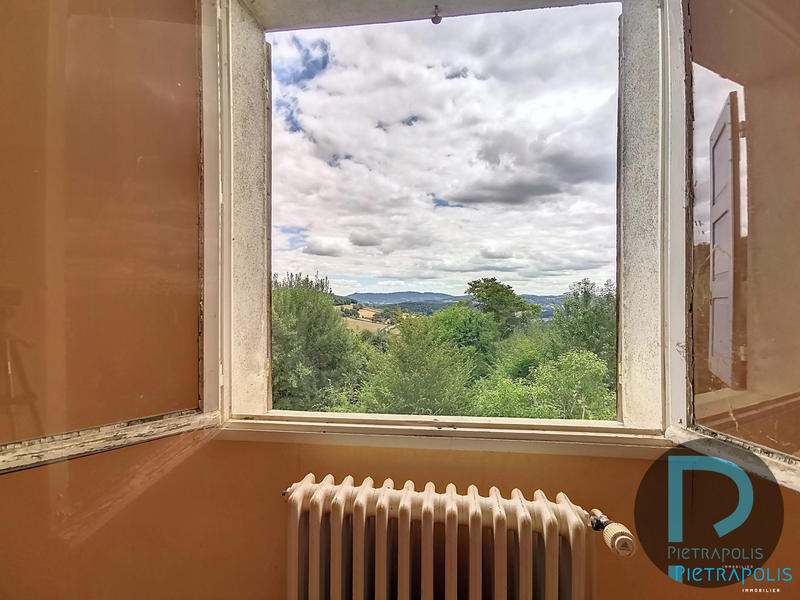 Maison ancienne - 461 m² - 3 pièces