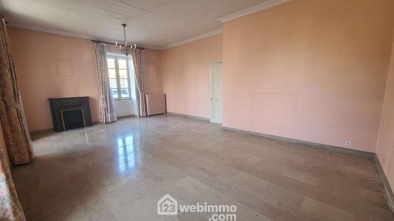 Maison - 267 m² - 12 pièces