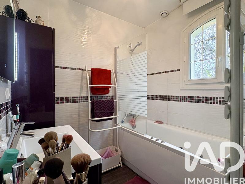 Maison - 140 m² - 9 pièces