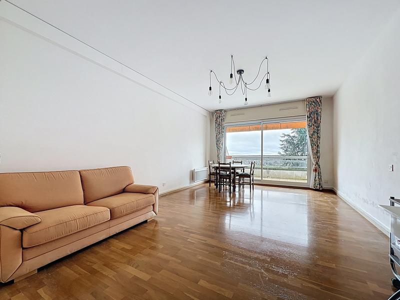 Appartement - 108 m² - 4 pièces