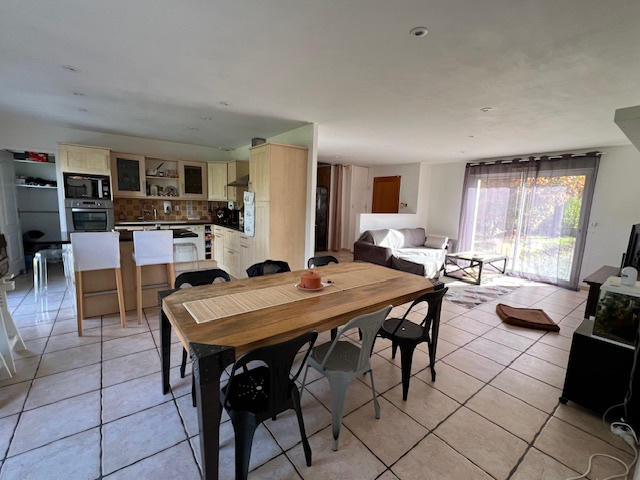 Maison - 107 m² - 5 pièces