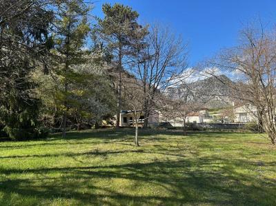 Maison - 117 m² - 9 pièces