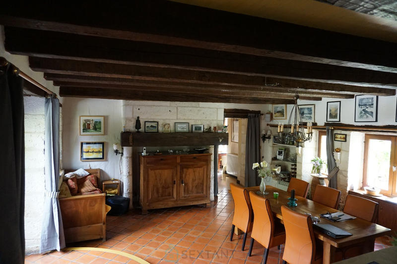 Maison - 380 m² - 12 pièces