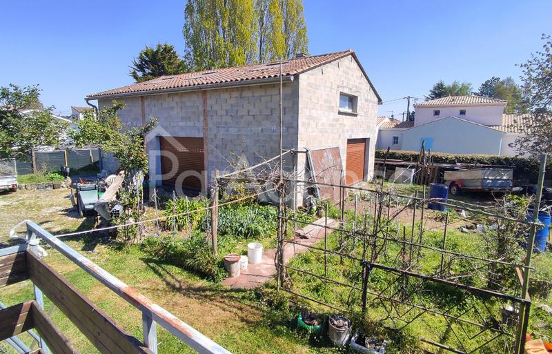 Maison - 193 m² - 9 pièces