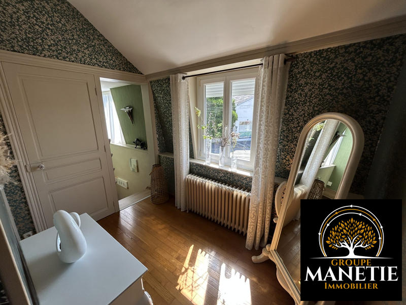 Maison traditionnelle - 135 m² - 7 pièces