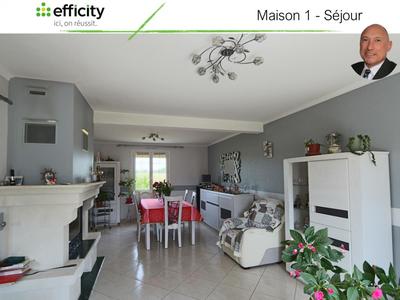 Maison - 210 m² - 12 pièces