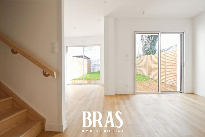 Maison - 93 m² - 5 pièces