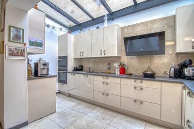 Maison - 131 m² - 6 pièces